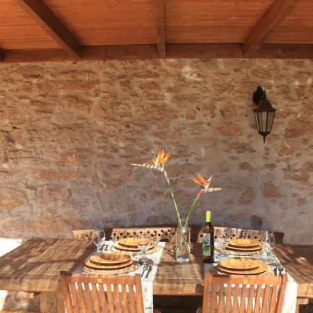 Feriehus Typisches Kanarisches Steinhaus Mit Privatem Pool In By Interhome *